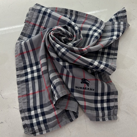 Burberry scarf - gray and blue square 17 1/2 by 17 1/2 cotton - Picture 7 of 7